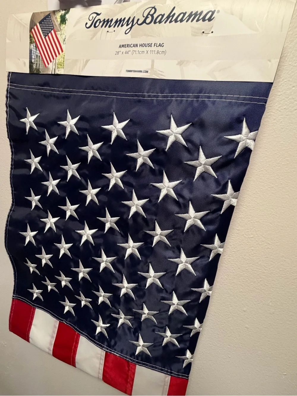Tommy Bahama - American house Flag  Size: 28